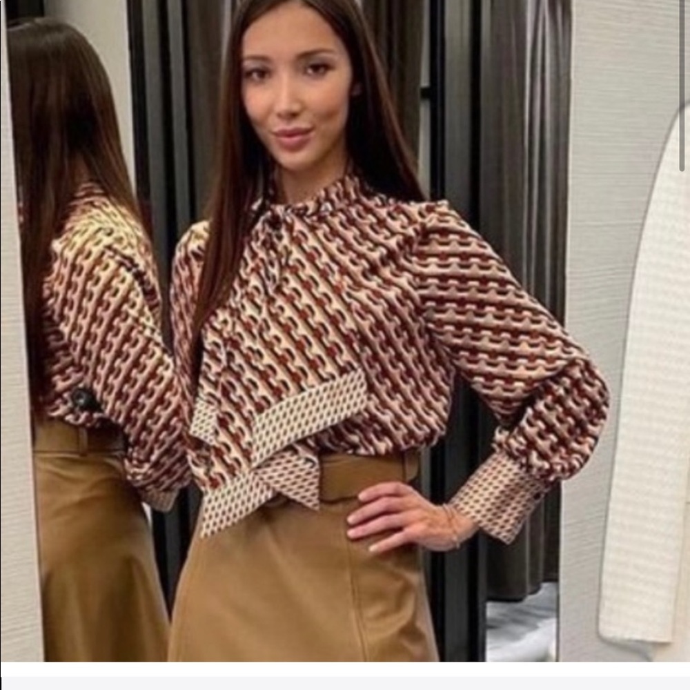 NWT Zara geometric print button down blouse
